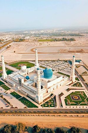 SULTAN-QABOOS-MOSQUE-IN-SOHAR